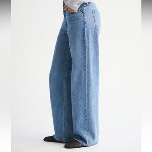 A&F Low Rise Ultra Loose Jean 24